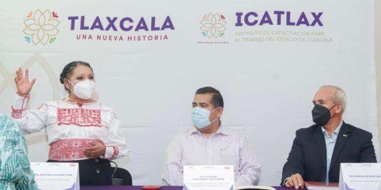 Firman convenio ICATLAX, IEM Y CMIC en materia de capacitación.