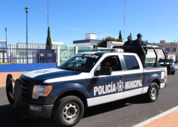 Vandalizan patrulla que resguarda inmueble en Ignacio Zaragoza.