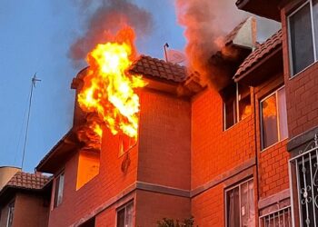 Sofoca cuerpo de bomberos incendio en Acuitlapilco