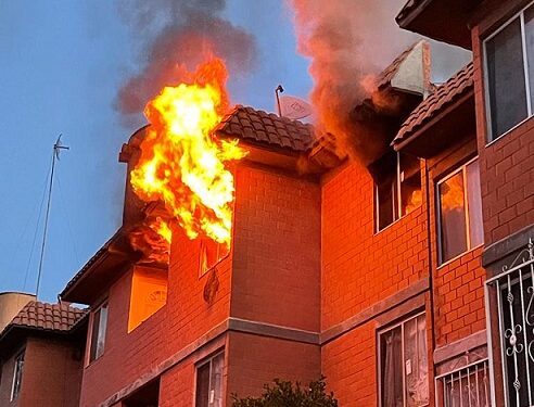 Sofoca cuerpo de bomberos incendio en Acuitlapilco