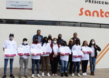 Entrega ITEA 58 certificados a personas de Xaloztoc, Huamantla y Zitlaltepec