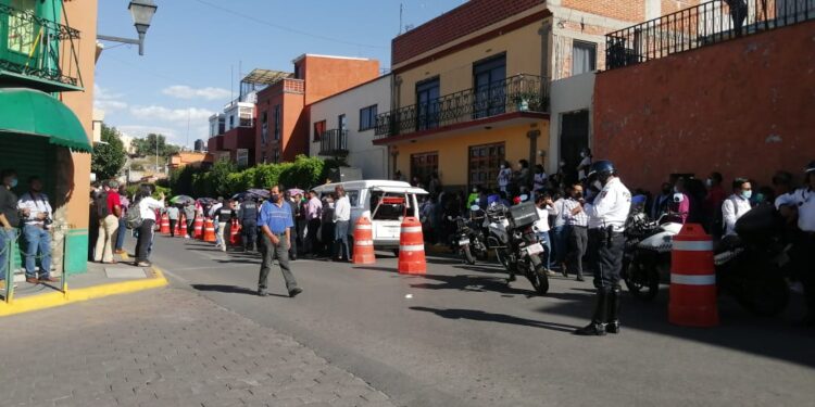 Agremiados ejercen presión para que TCyA otorgue toma de nota