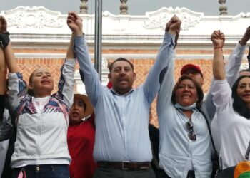 Agremiados del 7 de Mayo exigen toma de nota para Enrique Escobar y advierten con ir a Ciudad de México.