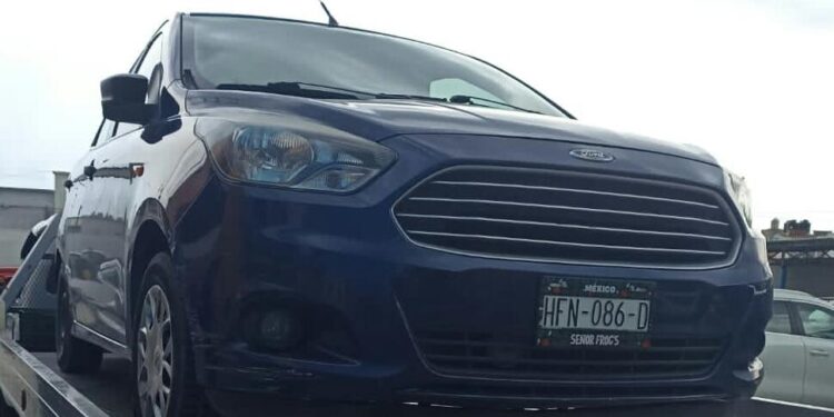 SSC y policía municipal de Apizaco detuvieron a presuntos responsables de robo.