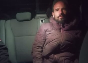 Policía de montaña auxilia a dos turistas extraviados en la Malinche