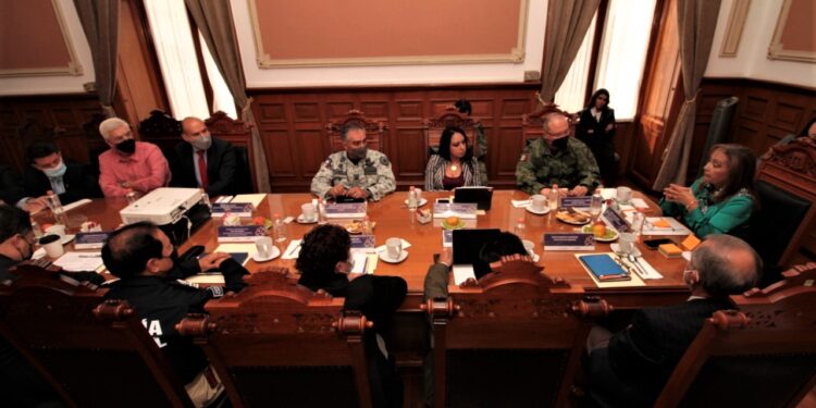 Participaron empresarios de Tlaxcala en mesa de seguridad encabezada por la Gobernadora Lorena Cuéllar.