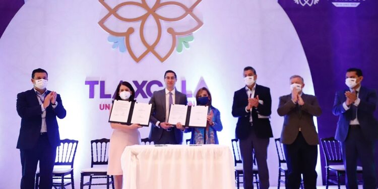 Impulsa gobernadora de Tlaxcala la competitividad de MIPYMES en foro de proveeduría y crédito 2022