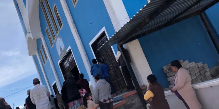 Entre dudas y tristeza despiden a Ana Laura N.