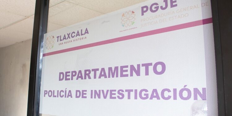 Agentes de investigación de la PGJE cumplimentan orden de aprehensión