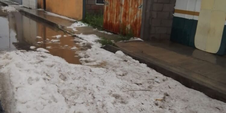 Daños severos tras diluvio en Huamantla.