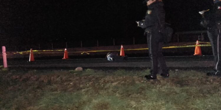 Muere un hombre al ser atropellado cerca del puente de Lazaro Cardenas en Huamantla.