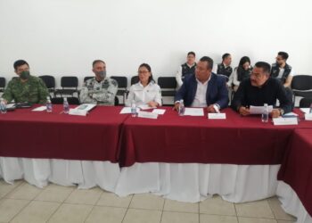 Encabeza protección civil del estado reunión para prevenir riesgos por pirotecnia.