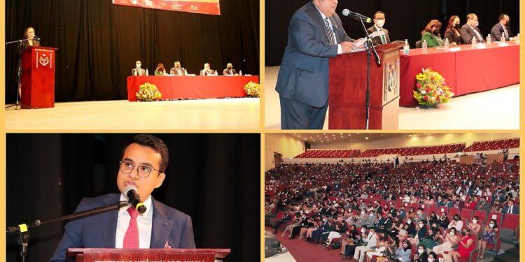 Gradúa UATx a profesionistas en Ciencias Económico Administrativas