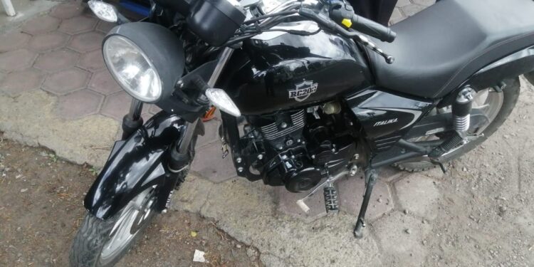 Con acciones para prevenir y combatir delitos, la SSC asegura cinco vehículos