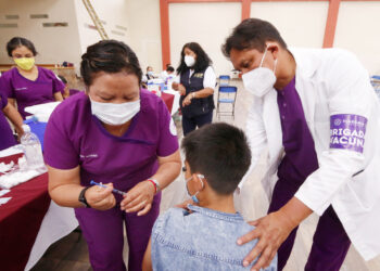 Participa SEDIF en jornada nacional de vacunación anti covid para niñas y niños