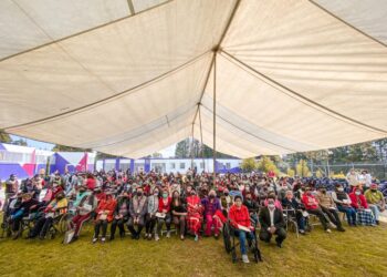 Entrega secretaría de bienestar del estado ayudas funcionales a personas con discapacidad