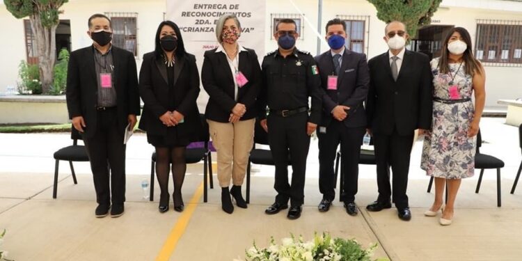 Entregan constancias de ”crianza positiva” a internas de Tlaxcala.