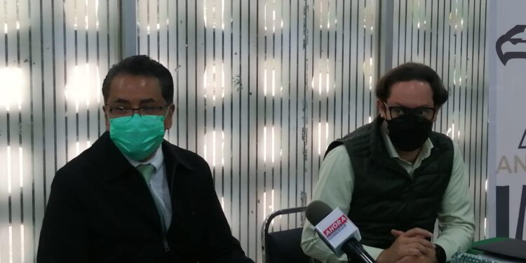 IMSS llama a población no bajar la guardia ante 5at, ola de contagios de COVID-19.