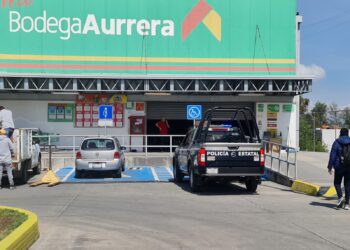 #ASALTO en Bodega Aurrera carretera federal Puebla -Tlaxcala