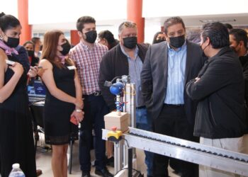 Realizó la UPTREP primera expo empresarial