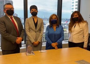 Se reúne gobernadora Lorena Cuéllar con autoridades de brooklyn college universidad en Nueva York