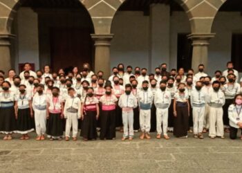 Participó coro escolar otomí de Ixtenco en el primer congreso internacional de coros infantiles en lenguas indígenas