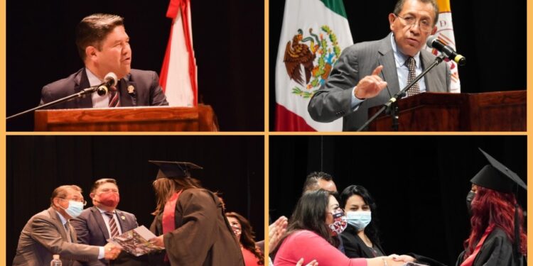 Gradúa UATx profesionistas en Trabajo Social, Psicología y Psicoterapia