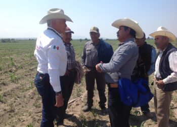 Atiende SIA de forma directa a la población productora del estado