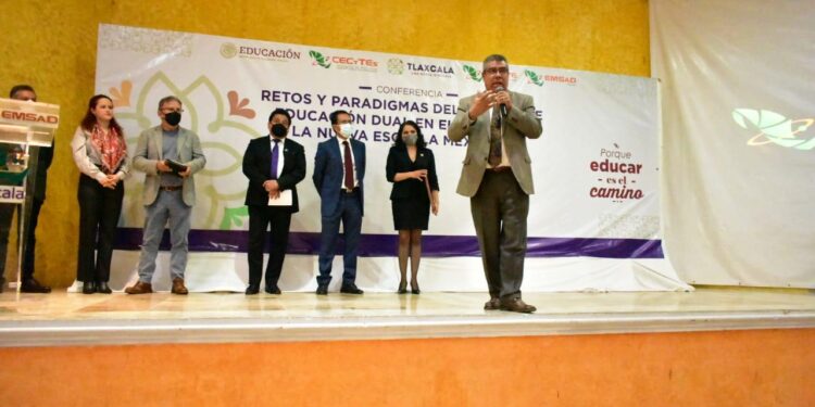 Imparte CECYTE conferencia magistral “retos y paradigmas del sistema de educación dual en el marco de la nueva escuela mexicana”