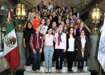 Asiste DIF Tlaxcala a la implementación de la estrategia “barrio adentro” en Iztapalapa