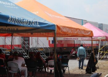 Llegan servicios médicos gratuitos del Dr. Vagón a Apizaco 