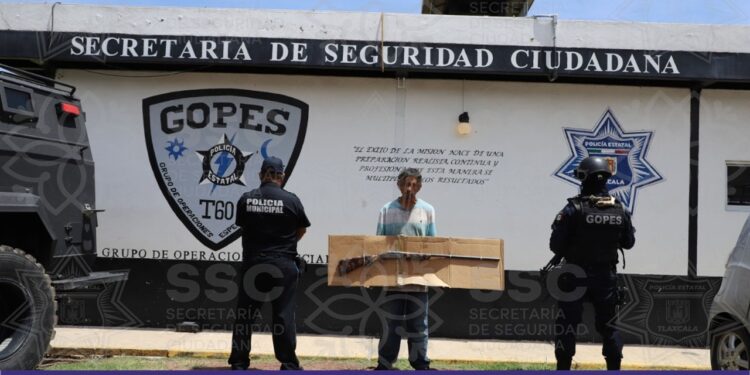 Detienen SSC y policía de Nopalucan a persona por posesión de arma y robo