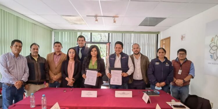 Signan convenio de colaboración secretaría del medio ambiente y fundación Salvatierra García