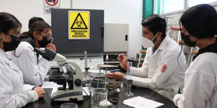 Fortalece CECYTE-EMSAD Tlaxcala a estudiantes con divulgación científica y tecnológica