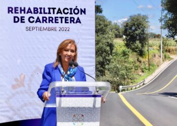 Destinó gobernadora Lorena Cuéllar más de 13.1 mdp en rehabilitación carretera de Papalotla