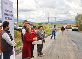 Supervisó gobernadora Lorena Cuéllar rehabilitación de carretera Xaltocan-Muñoz