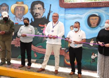 Inauguran murales “movimientos sociales y magisterio” en la SEPE-USET