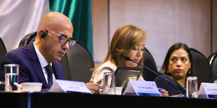 Participa gobernadora Lorena Cuéllar en conversatorio sobre donación de órganos en la cámara de diputados