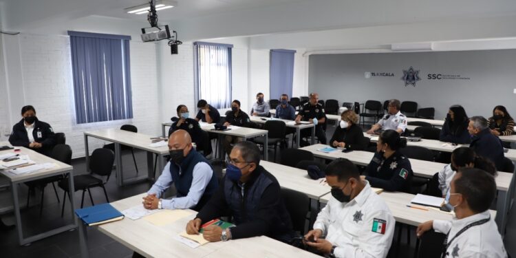Continúa la profesionalización de cuerpos policiales estatales