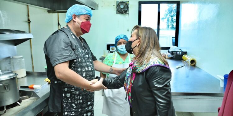 Visitó gobernadora Lorena Cuéllar hospital imss-bienestar de Nativitas