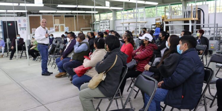 Imparten en cecyte Totolac conferencia sobre atención socioemocional