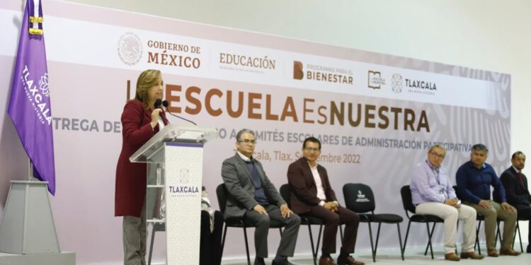 Entregó gobernadora Lorena Cuéllar apoyos económicos por 75 mdp del programa “la escuela es nuestra”