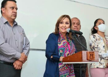 Entregó gobernadora equipamiento y máquinas de coser en la escuela “Valentín Gómez Farías”