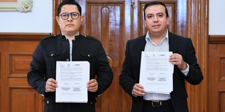 Firmaron convenio FIDECIX y UIPET en materia de seguridad industrial y financiera