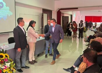 Reconoce IAIP al sector salud por cumplir con ley de transparencia