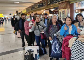 Otorga gobierno del estado 6 mil servicios a migrantes tlaxcaltecas y sus familias