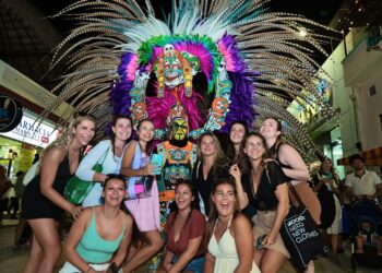 Con alegría fue recibida la representación de Tlaxcala en el festival de tradiciones de vida y muerte en XCARET
