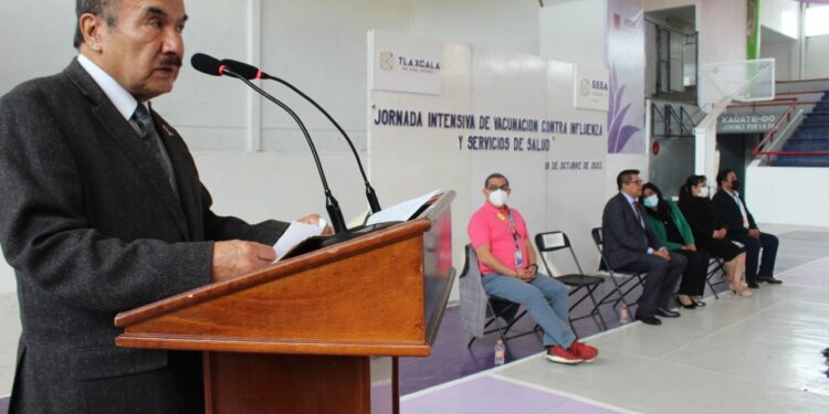 Llevan jornada intensiva de vacunación contra la influenza a Calpulalpan