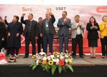 Reconoce USET a maestras y maestros jubilados de la sección 31 del SNTE