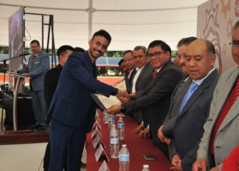 Celebra la UPTx ceremonia de graduación de seis ingenierías